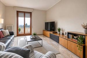 Appartamento di 107 m² con 3 locali e box auto a G