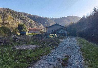 Immobile in asta di 1517 m² a Pallare