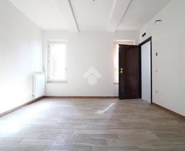 3 LOCALI A SAN GIACOMO DELLE SEGNATE