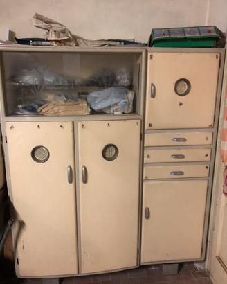 Dispensa anni 50 con pensile