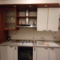 cucina completa o parziale in buono stato