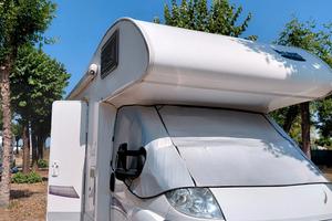 Camper mansardato Mclouis  435 g