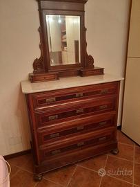 Cassettone  con piano in marmo 