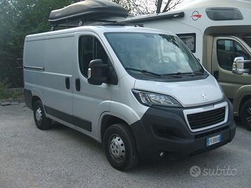 Peugeot boxer parzialmente allestito