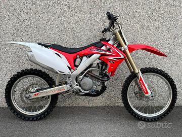 HONDA CRF 250 R cross