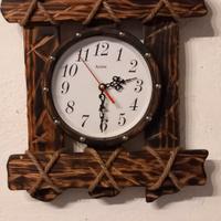 Orologio da parete artigianale in legno e corda
