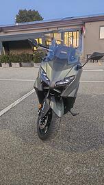 t-max 560