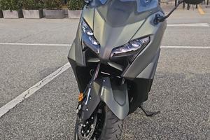 t-max 560