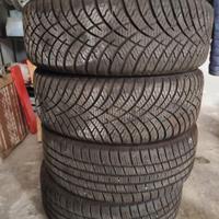 Gomme auto