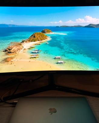 Monitor Samsung 24” Curvo 144Hz