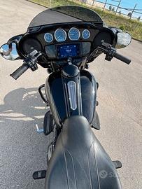 STREET GLIDE SPECIAL