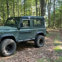 Fuoristrada land Rover Defender 90