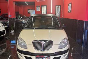 Lancia Ypsilon 1.3 MJT 75 CV Platino