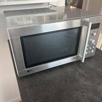 Microonde LG WaveDom colore silver