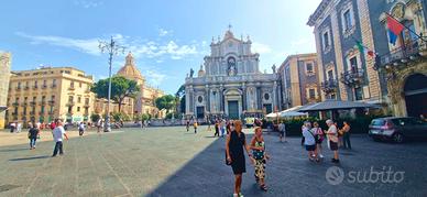 PIAZZA UNIVERSITA' mq.300 divisibile