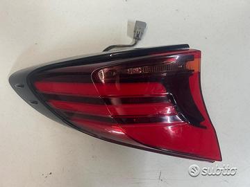 Fanale posteriore led sx toyota chr 2023