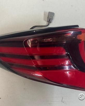 Fanale posteriore led sx toyota chr 2023