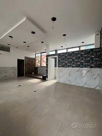 Rif 429 locale commeriale villaggio coppola