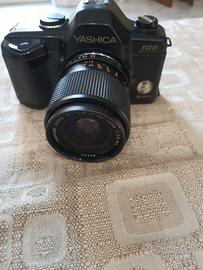 macchina fotografica analogica Yashica 108