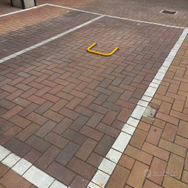 Posto auto scoperto Fondazione Prada