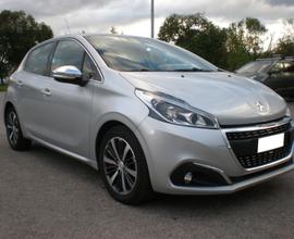 Peugeot 208 restyling 1.6 td, pochi km, full