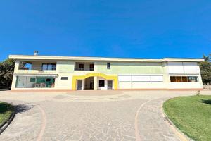 Immobile di 1400 m² con più di 5 locali a Città de