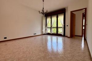 3 LOCALI A BUDRIO