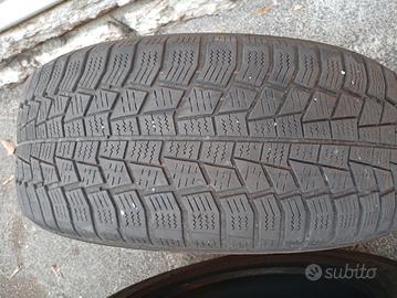  4 gomme invernali buoni 205/50 R17 M+S