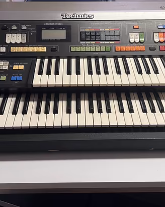Piano tastiera organo technics sound c600