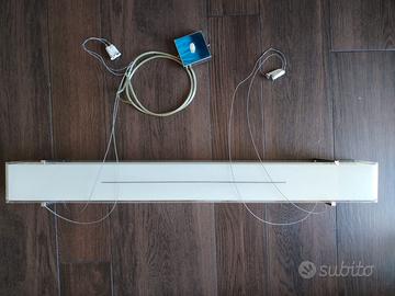 Lampadario in vetro moderno con tubi al neon