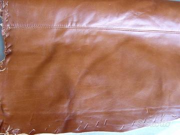 Pellame marrone primo fiore