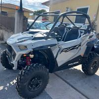 Canam polaris 1.0 4x4 km 0 nuovo