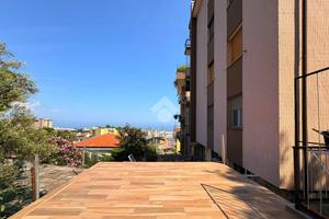 MONOLOCALE A SAVONA