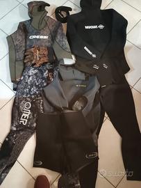 Fucili e mute da pescasub usati