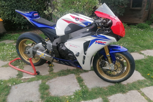 Honda cbr 1000 rr hrc