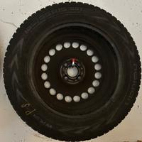 Gomme invernali Nokian 185/65 con cerchioni