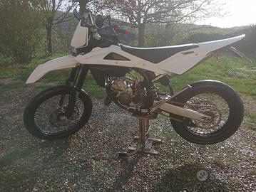 Husquarna wr 125 anno 2013