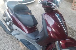 scooter piaggio Beverly 500
