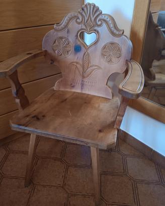 sedia artigianale in legno 