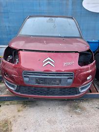 Muso musata frontale citroen c3 picasso 2012