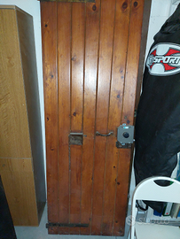 Portone in legno antico