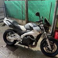 Suzuki GSR 600 - 2007