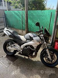 Suzuki GSR 600 - 2007