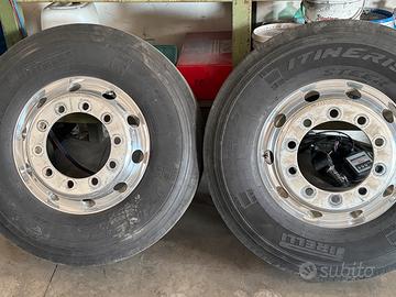 Cerchi in lega per camion