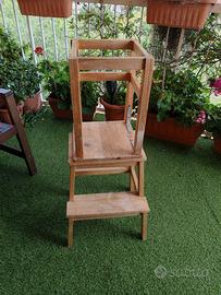 Torre montessoriana per bambini