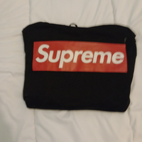 Felpa Supreme con cappuccio
