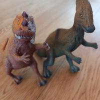 Dinosauri giocattolo