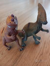 Dinosauri giocattolo