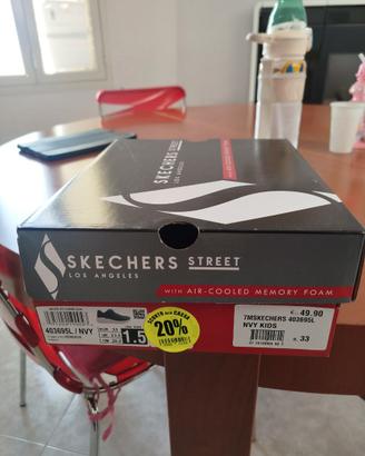 Scarpe bambino numero 33 skechers