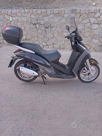 Scooter Peugeot Geopolis 300